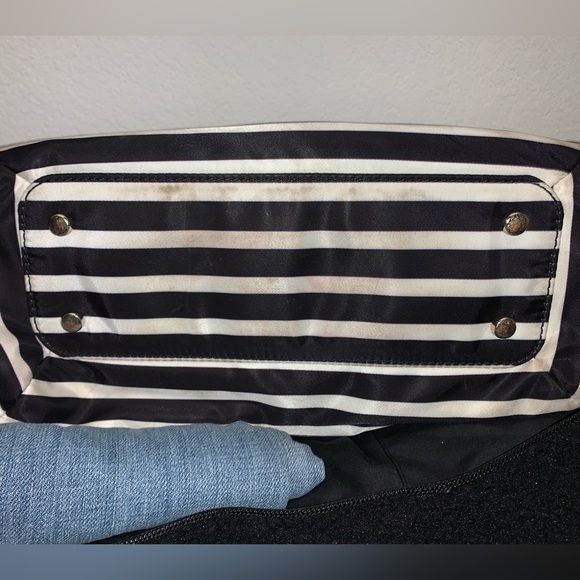 Vintage Kate Spade Handbag. Black and White Nylon Material - Picture 4 of 8